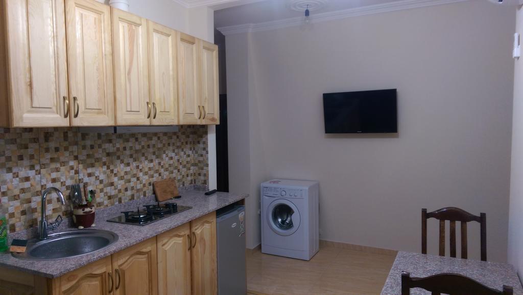 Apartments Komakhidze 68 Батуми Экстерьер фото