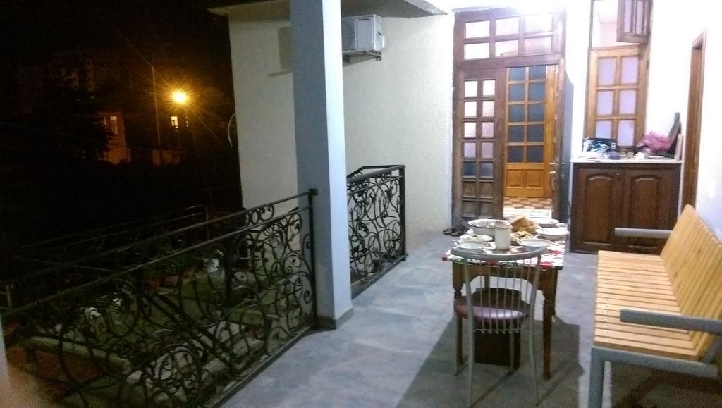 Apartments Komakhidze 68 Батуми Экстерьер фото
